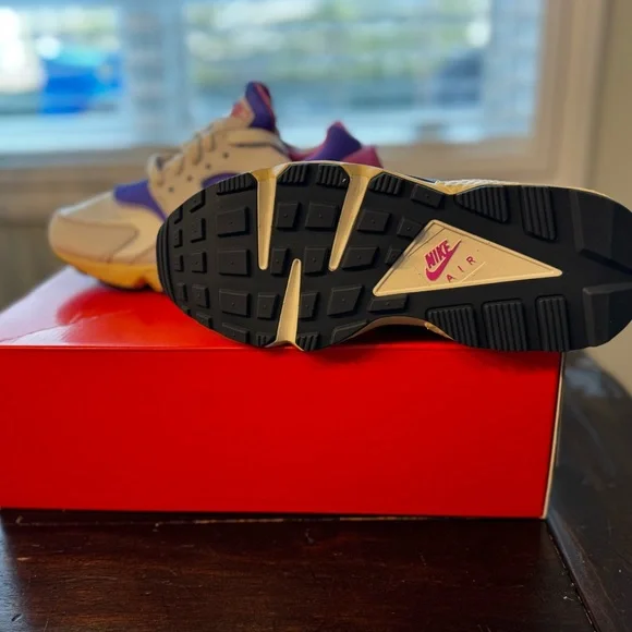 Nike womens Sneakers in Cream, Purple, and Yellow - Picture 3 of 5